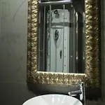Aion Luxury נאפפליו