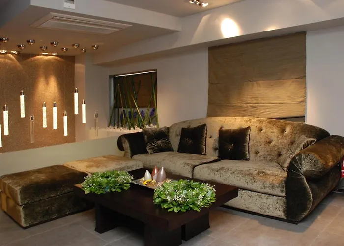 Aion Luxury Hotell 4*