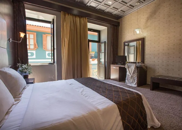Aion Luxury Hotell 4*